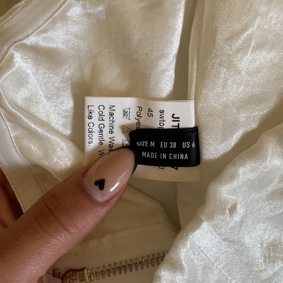 SHEIN Satin Tube Top - Picture 5 of 5